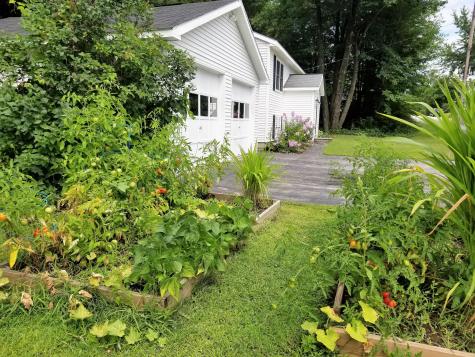80 Oak Hill Road Auburn ME 04210