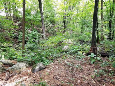 80 Oak Hill Road Auburn ME 04210