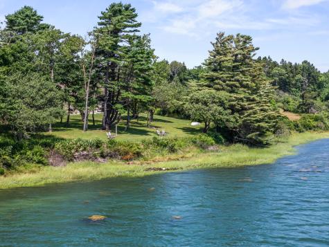 189 Basin Point Road Harpswell ME 04079