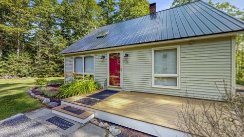 16 Shady Lane Jefferson ME 04348