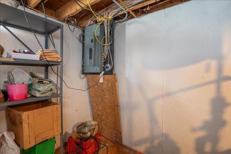 7 Watts Lane Thomaston ME 04861