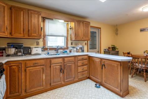 7 Watts Lane Thomaston ME 04861