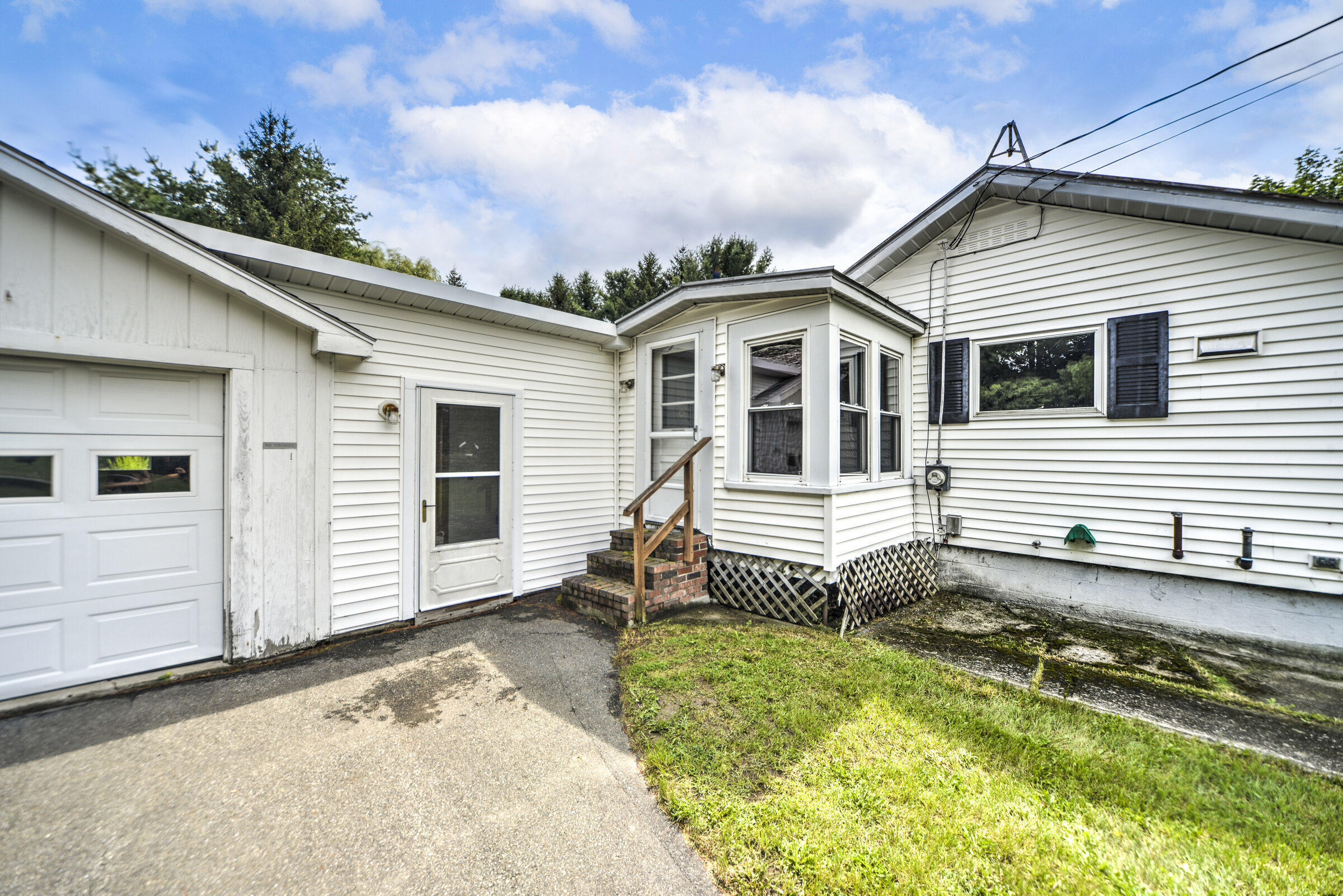 320 Skowhegan Road Fairfield ME 04937
