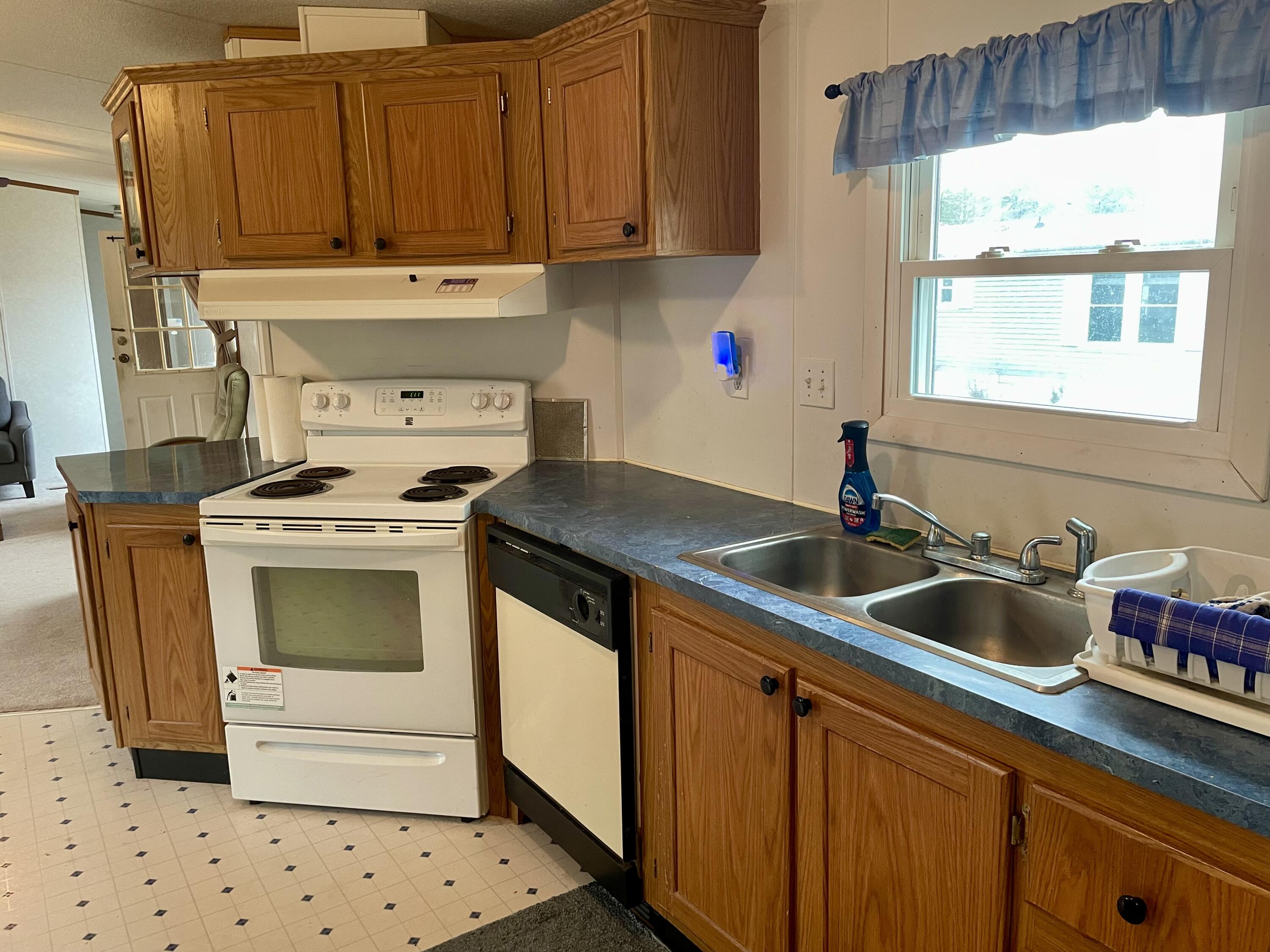 10 Betina Lane Brunswick ME 04011