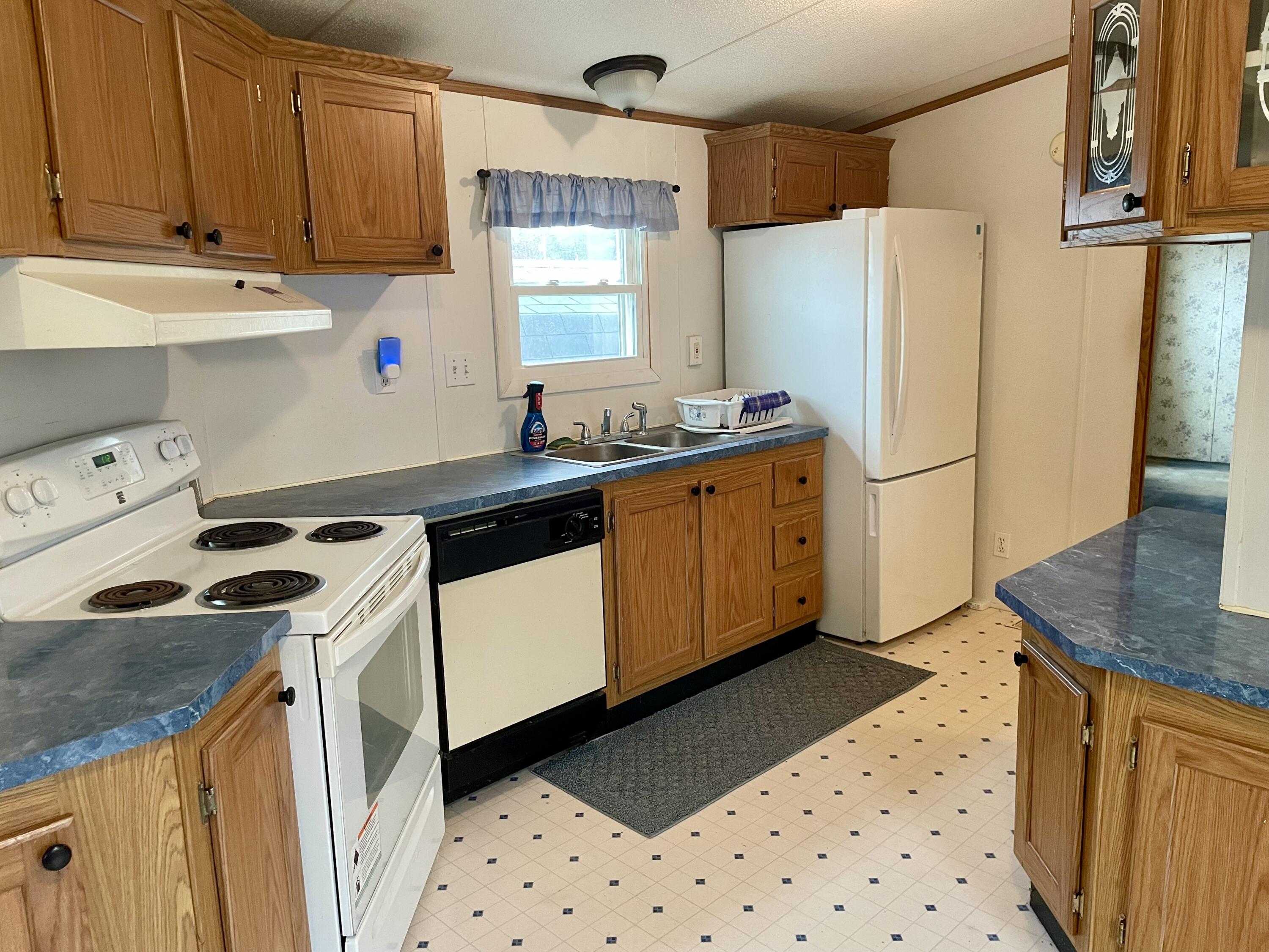 10 Betina Lane Brunswick ME 04011