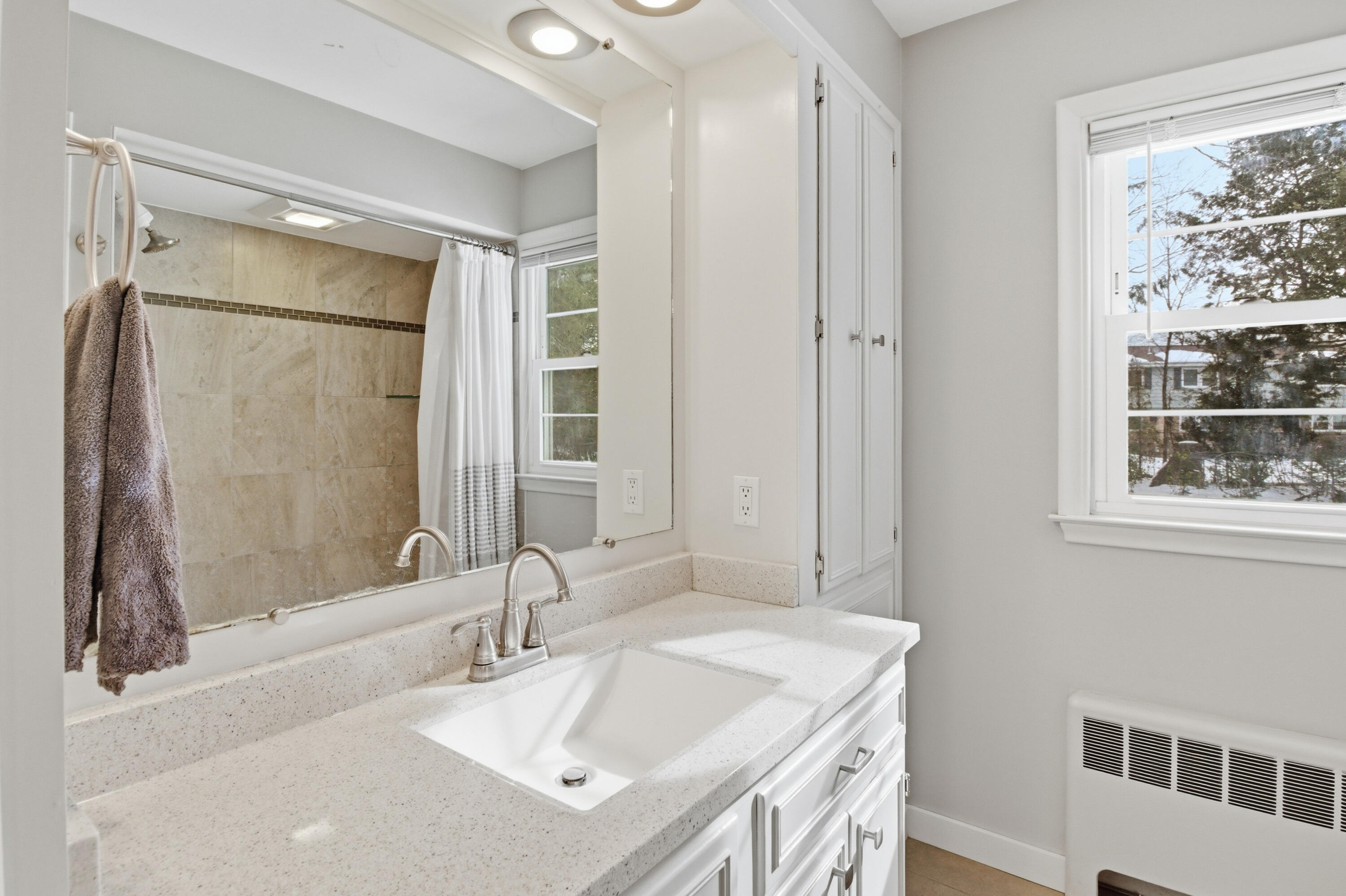 44 O'connell Street Lewiston ME 04240