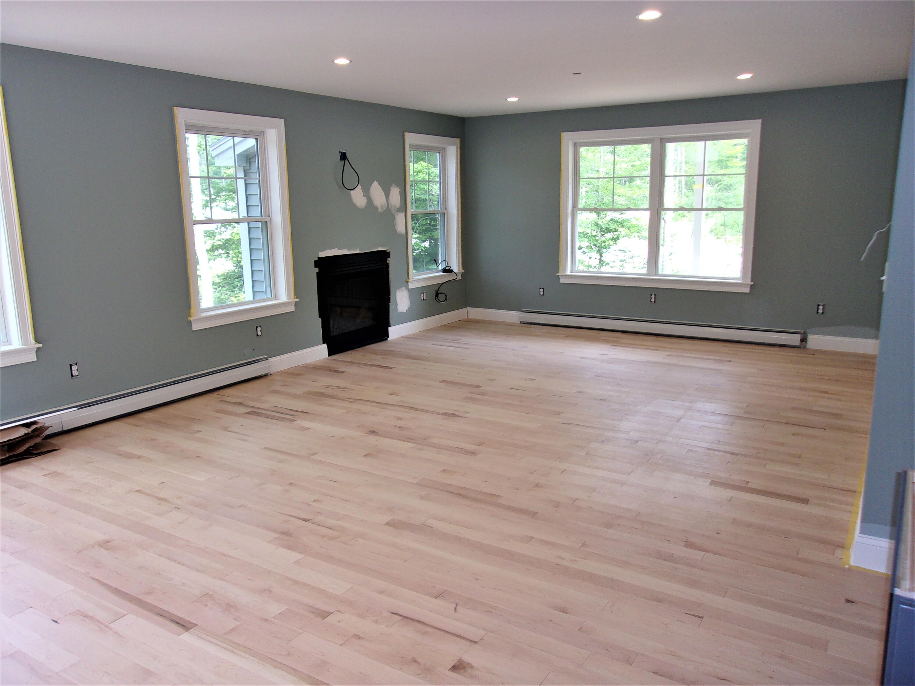 28 Bracken Woods Road Raymond ME 04071