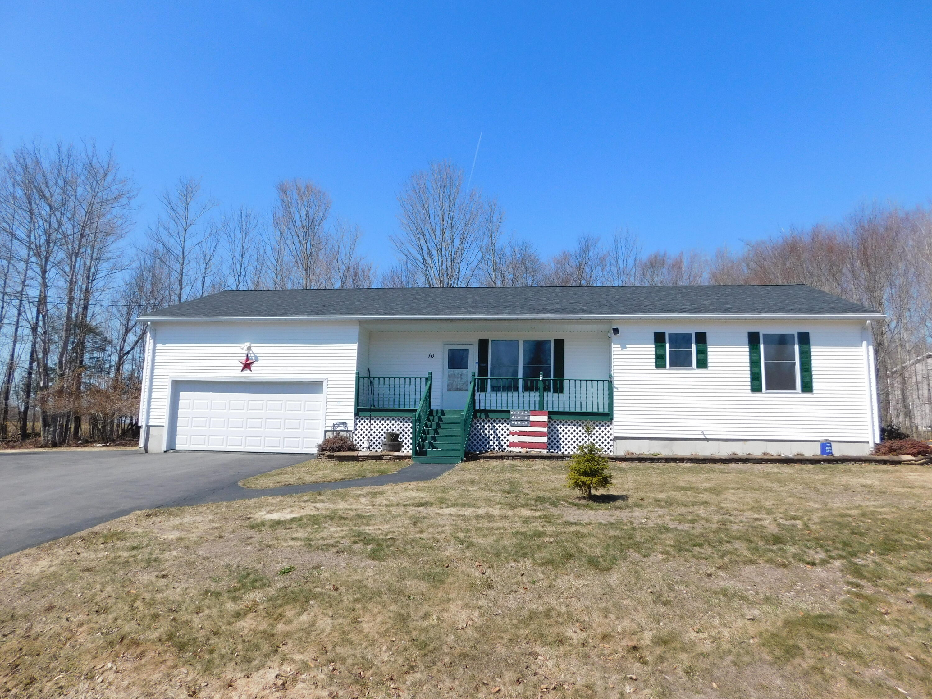 10 Bruce Road Corinth ME 04427