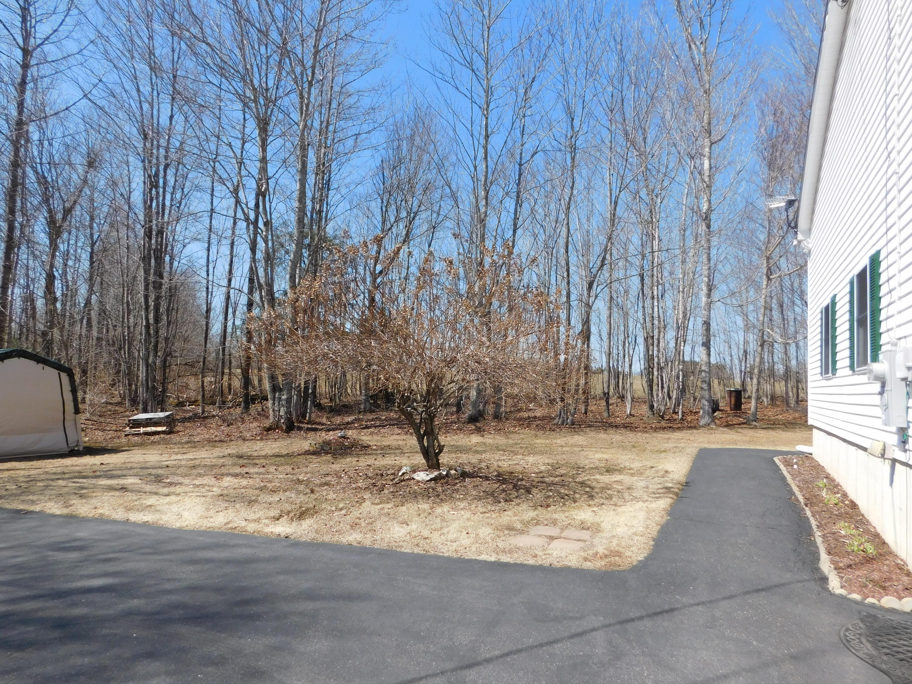 10 Bruce Road Corinth ME 04427