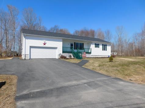 10 Bruce Road Corinth ME 04427