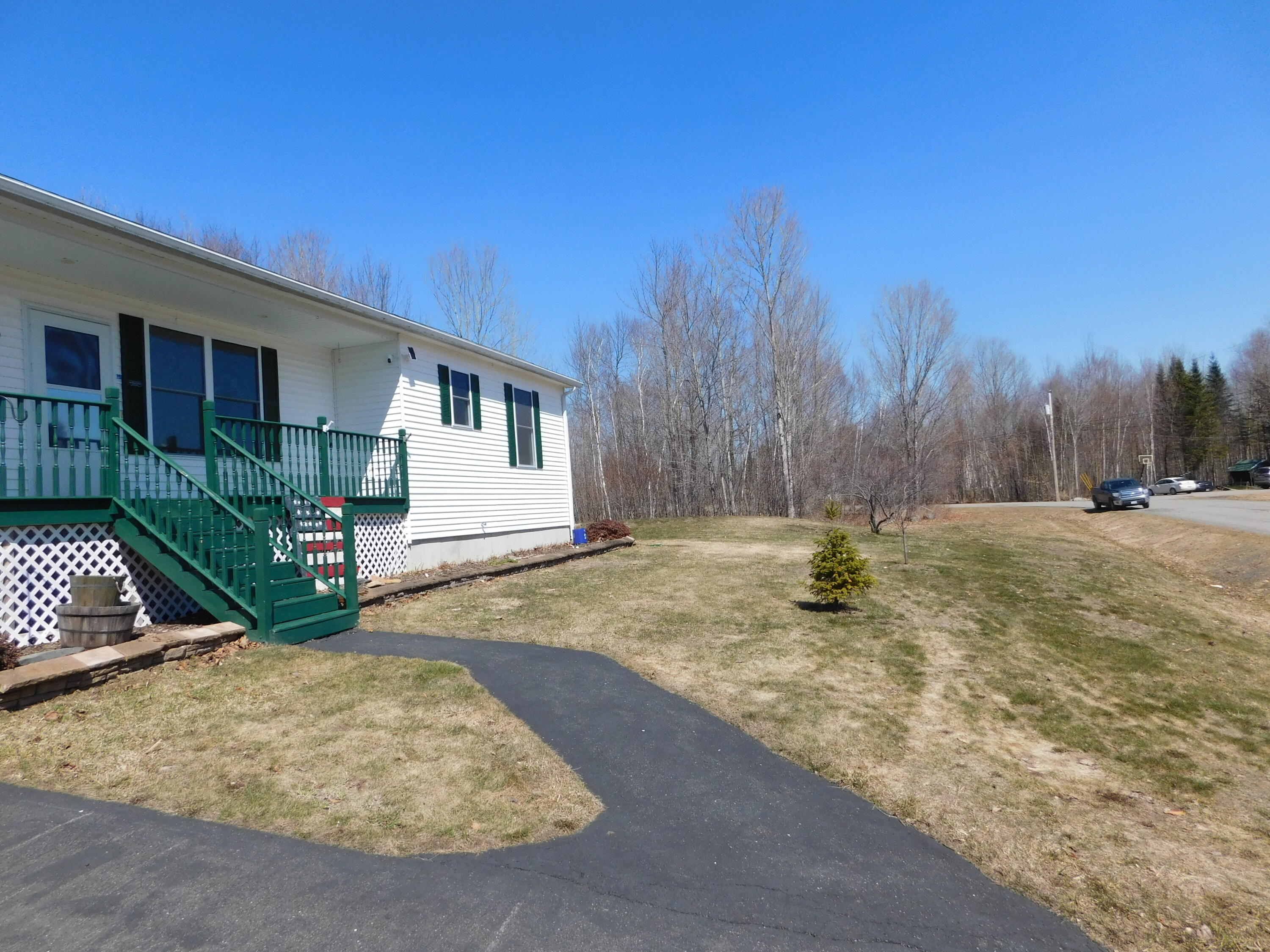 10 Bruce Road Corinth ME 04427