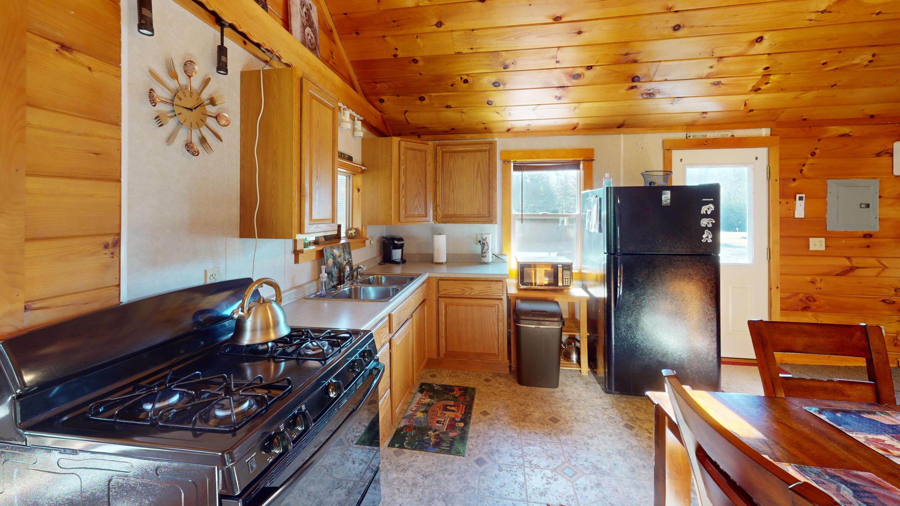 31 Burnham Road Burlington ME 04417