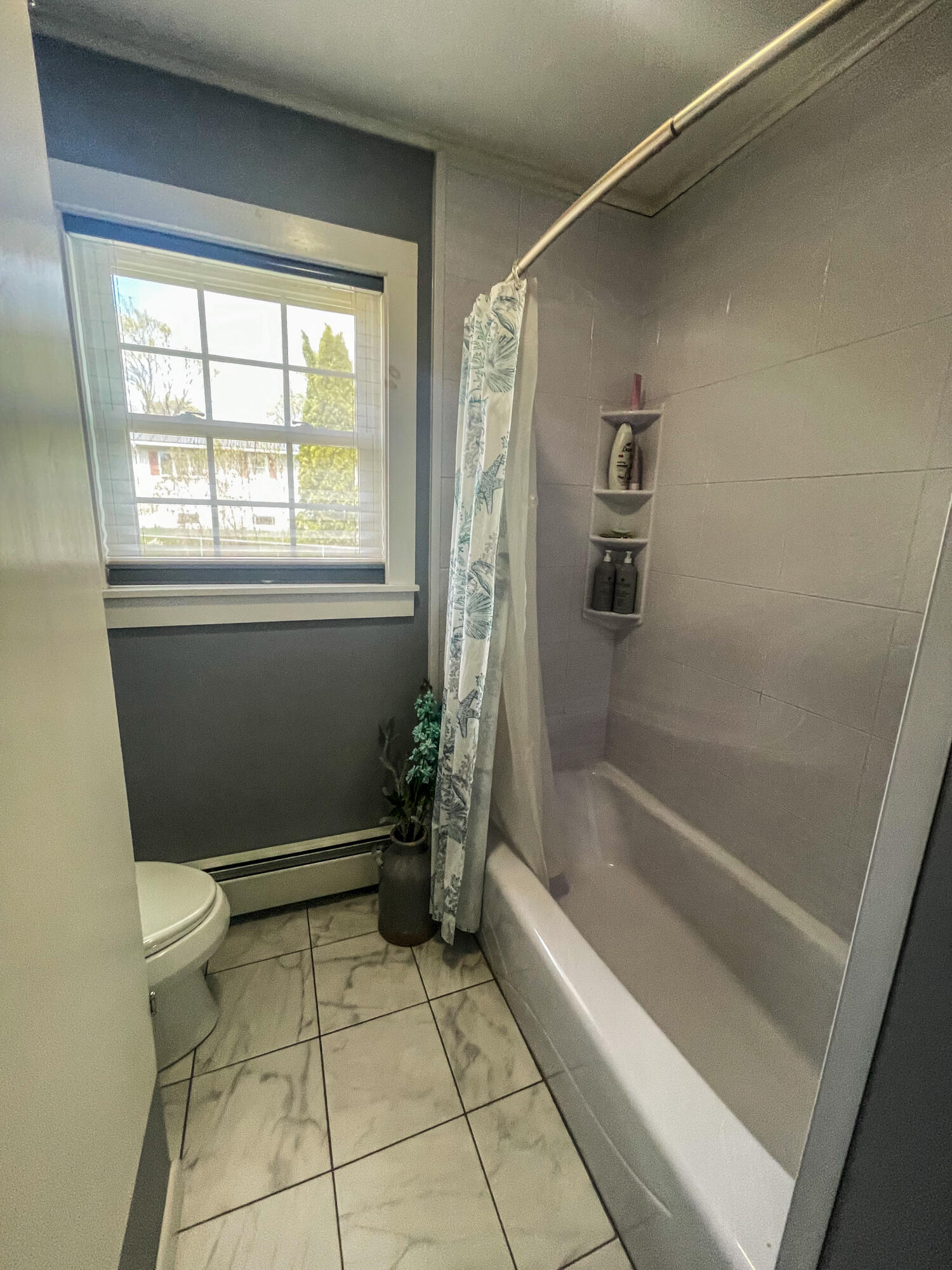 7 Lorraine Avenue Lewiston ME 04240