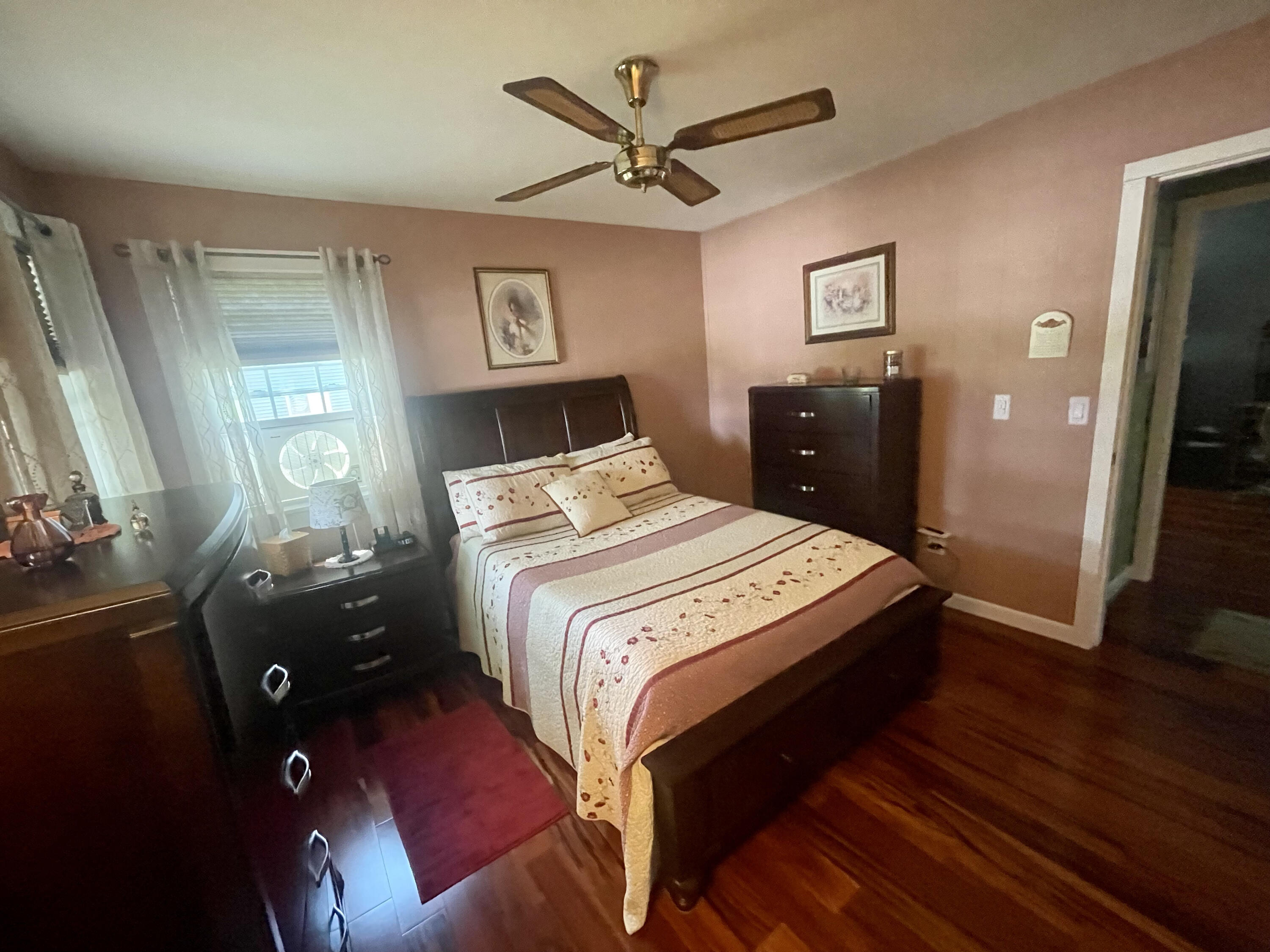 7 Lorraine Avenue Lewiston ME 04240