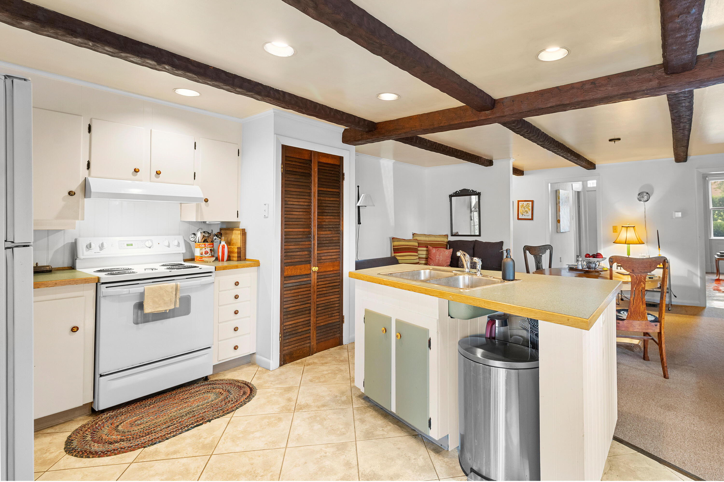 317 Friendship Road Waldoboro ME 04572