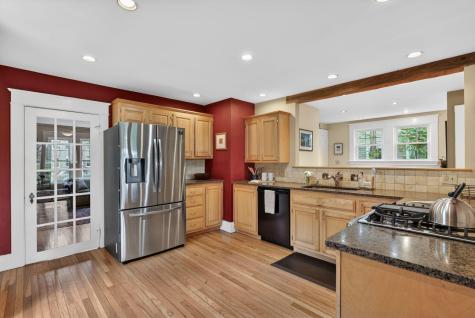 20 Longfellow Avenue Brunswick ME 04011