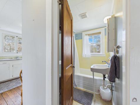 27 Water Street Orono ME 04473