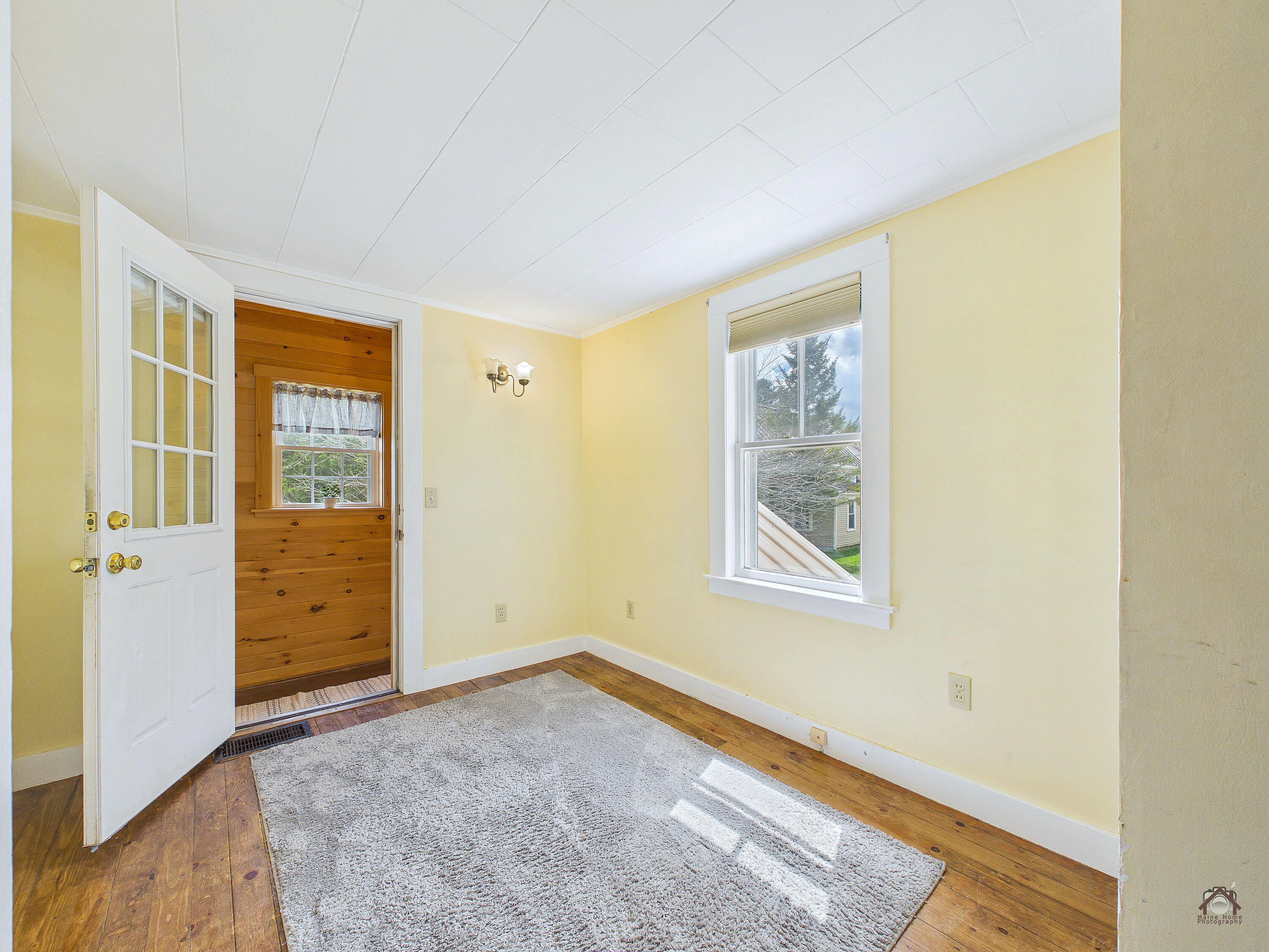 27 Water Street Orono ME 04473