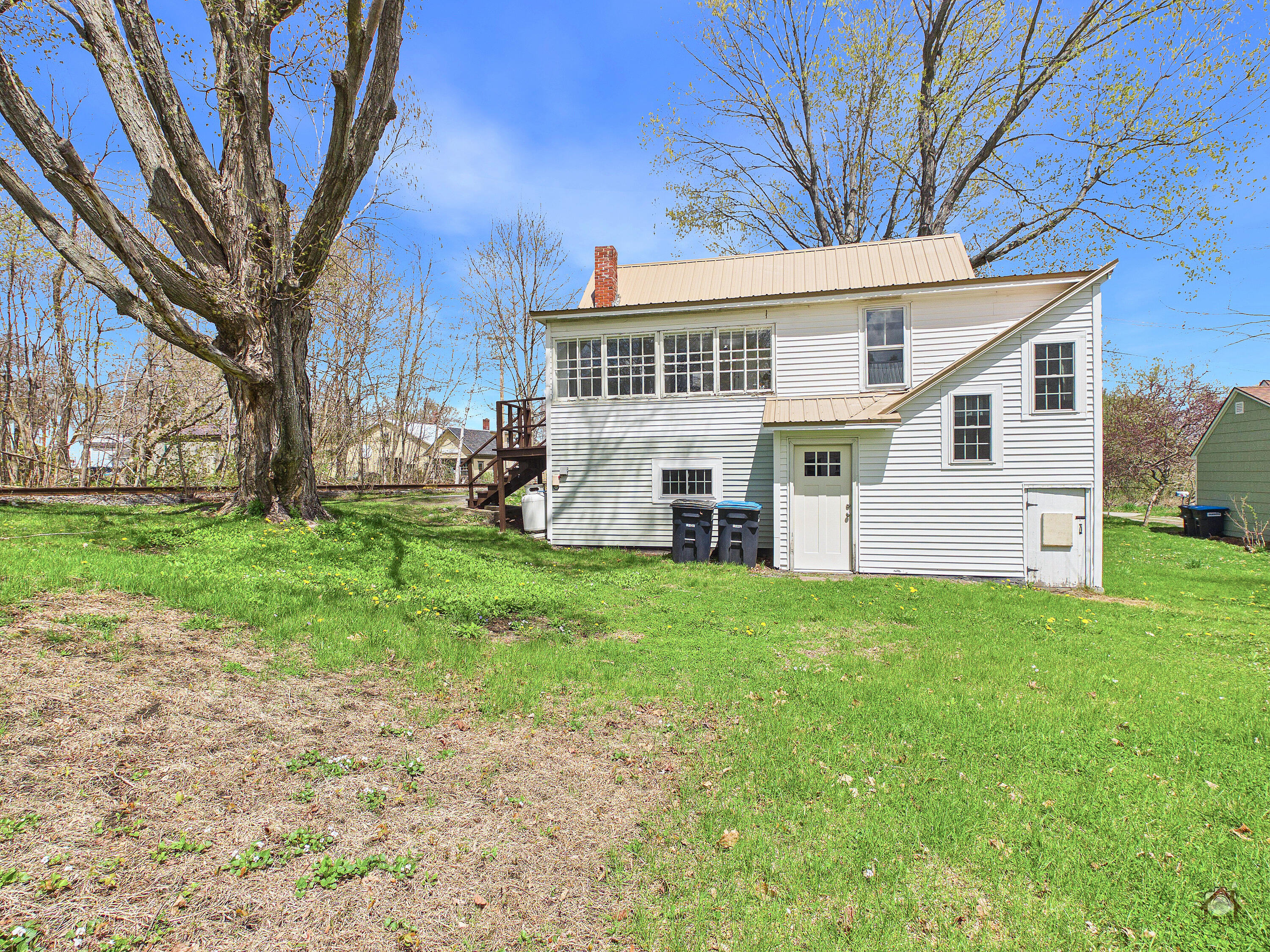 27 Water Street Orono ME 04473