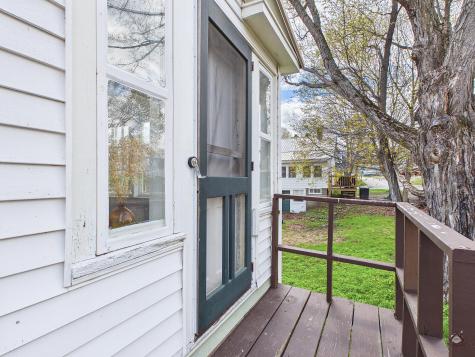 27 Water Street Orono ME 04473