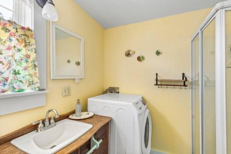 5 Wharf Hill Road Monhegan Island Plt ME 04852