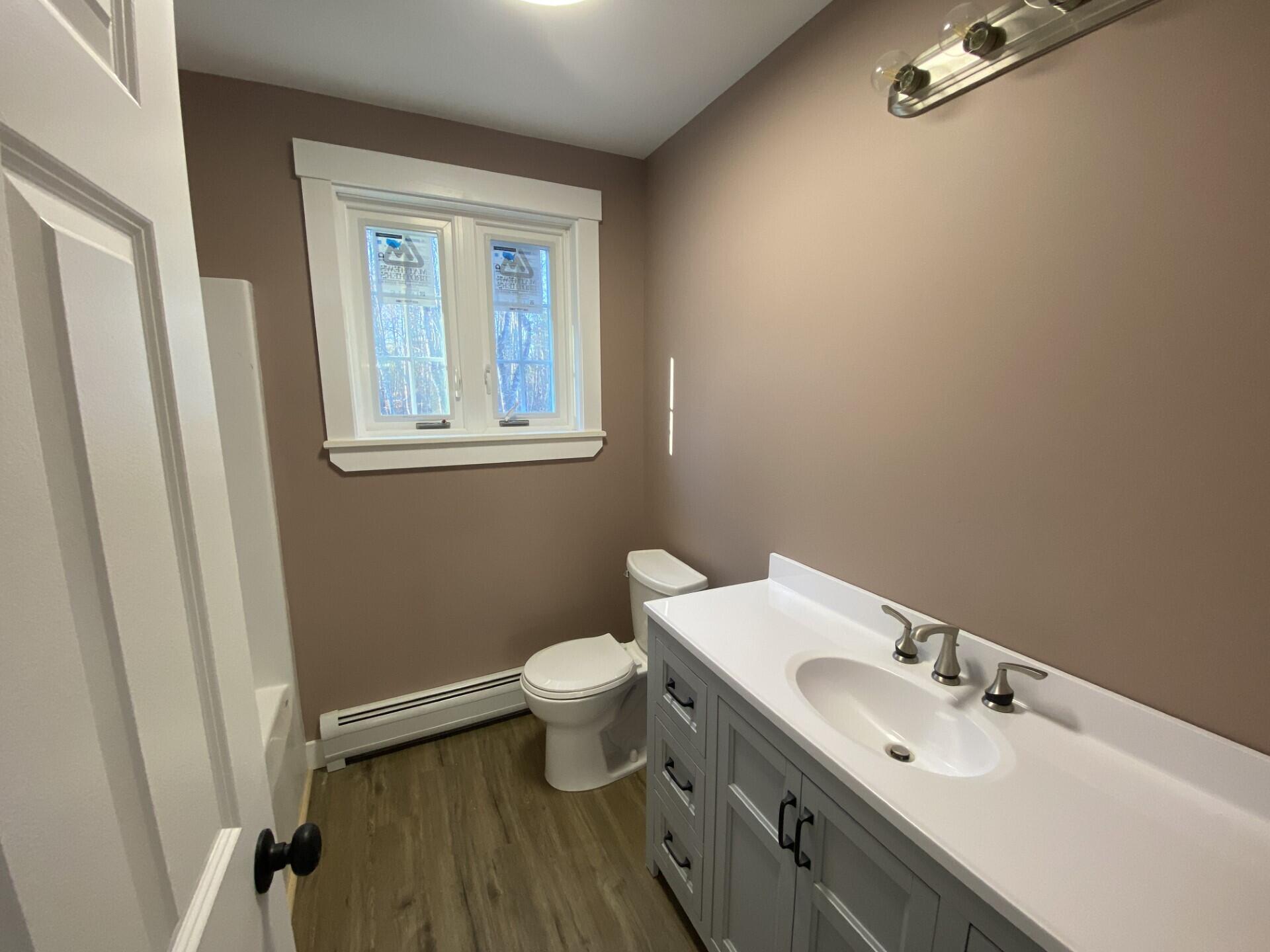 11 Chestnut Street Unity ME 04988