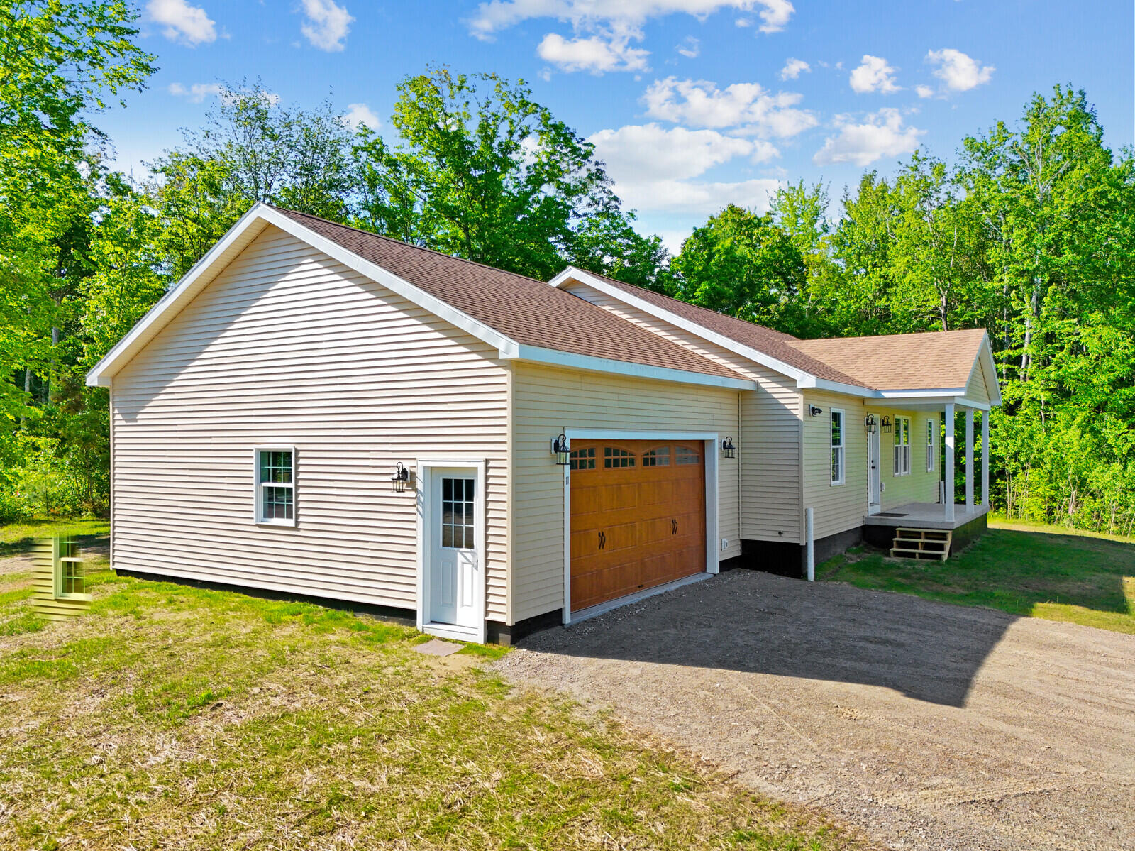 11 Chestnut Street Unity ME 04988