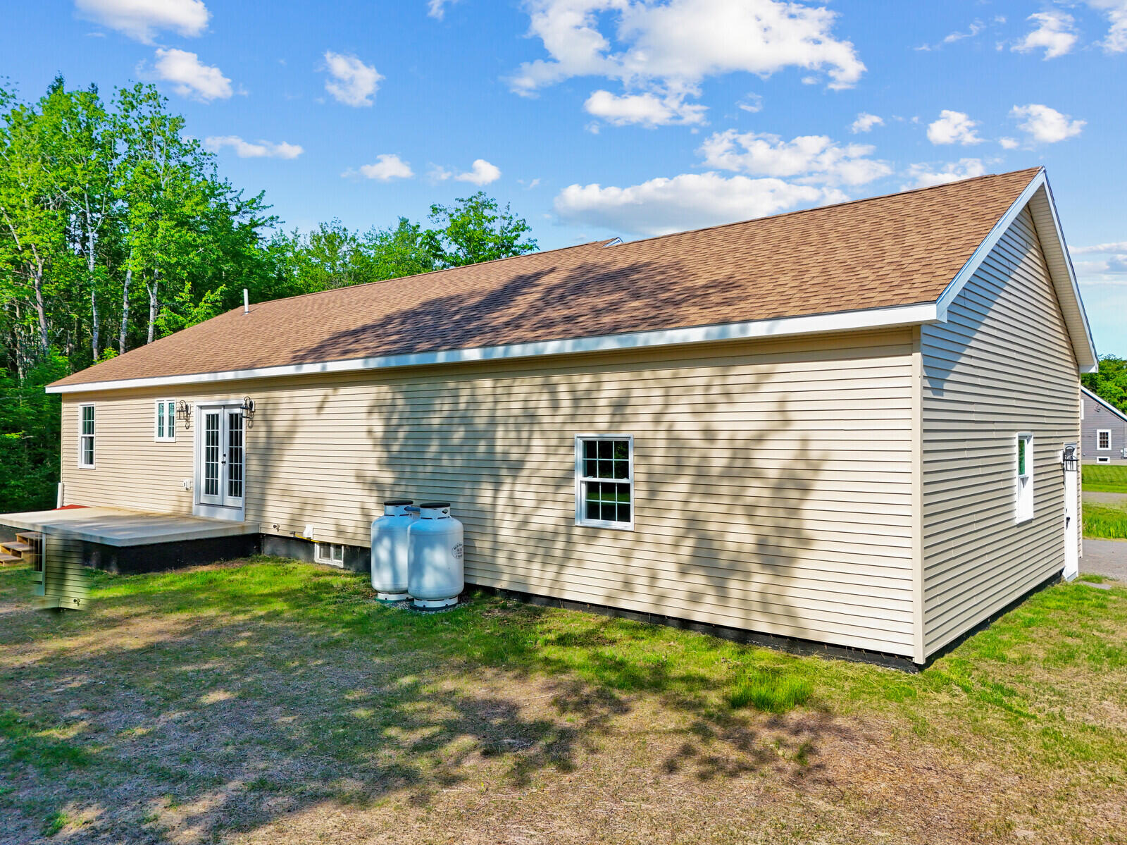 11 Chestnut Street Unity ME 04988