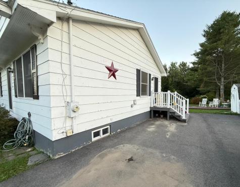 7 Church Street Fairfield ME 04937