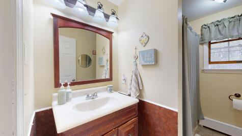 38 Pamela Drive Winthrop ME 04364