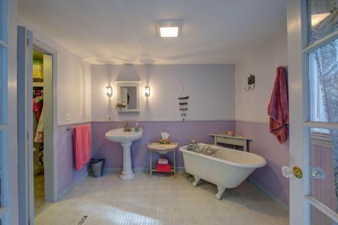 3 Glidden Road Standish ME 04084