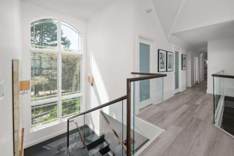 113 Bald Head Cliff Road York ME 03902