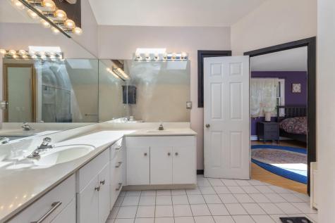 67 Field Road Falmouth ME 04105