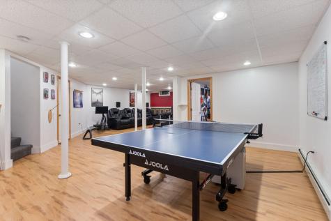 67 Field Road Falmouth ME 04105