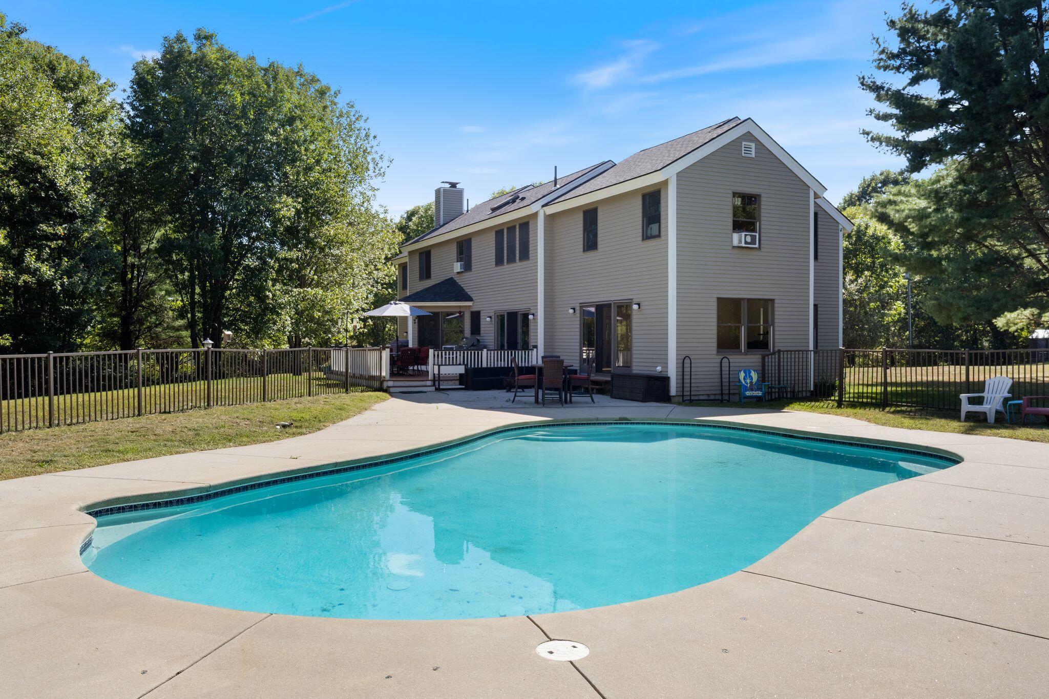 67 Field Road Falmouth ME 04105