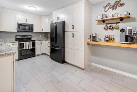 120 Brentwood Drive Auburn ME 04210