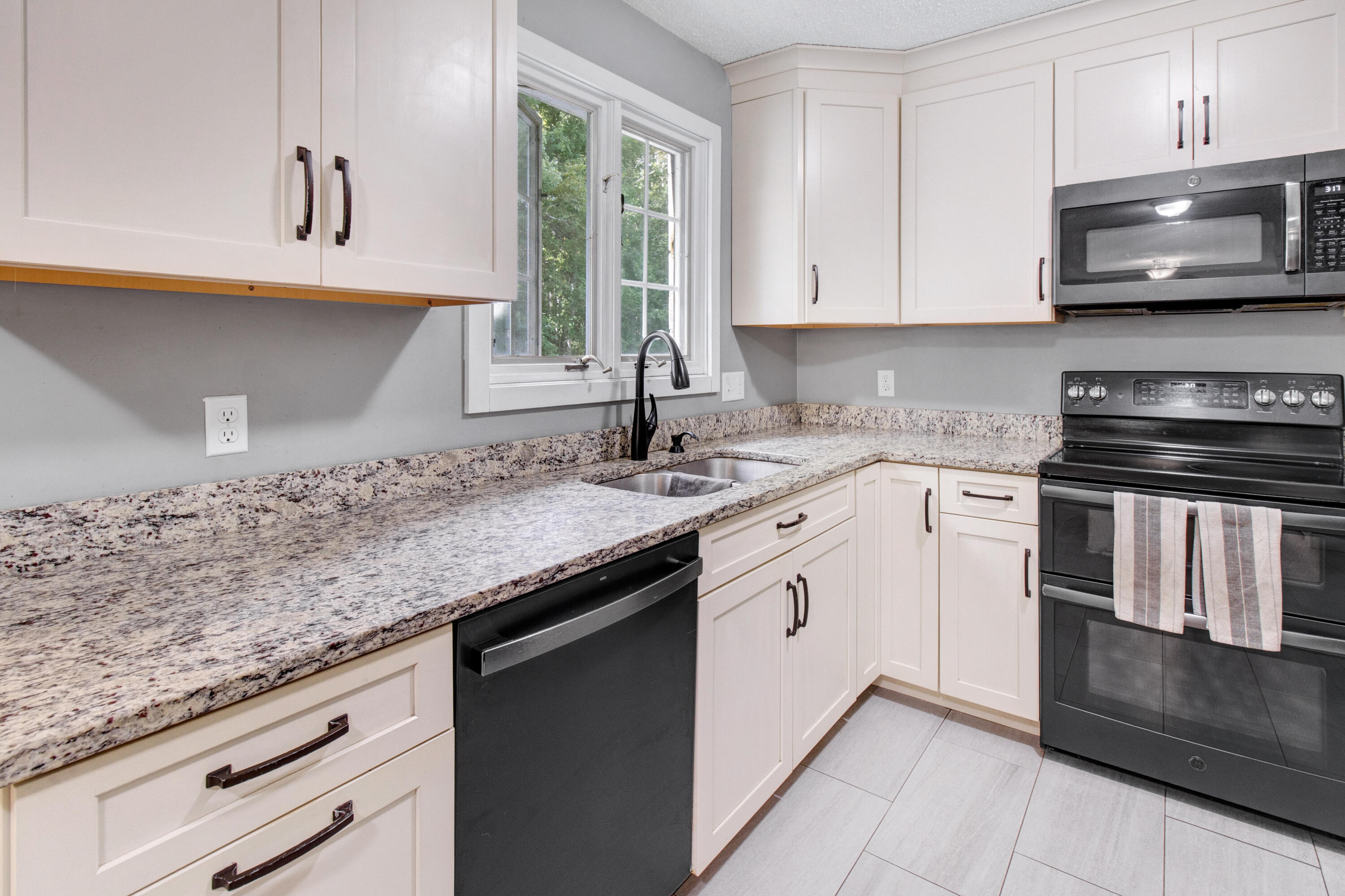 120 Brentwood Drive Auburn ME 04210