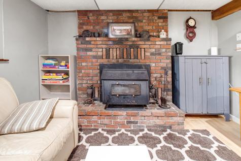 120 Brentwood Drive Auburn ME 04210