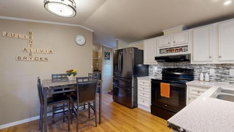 35 Star Drive Leeds ME 04263