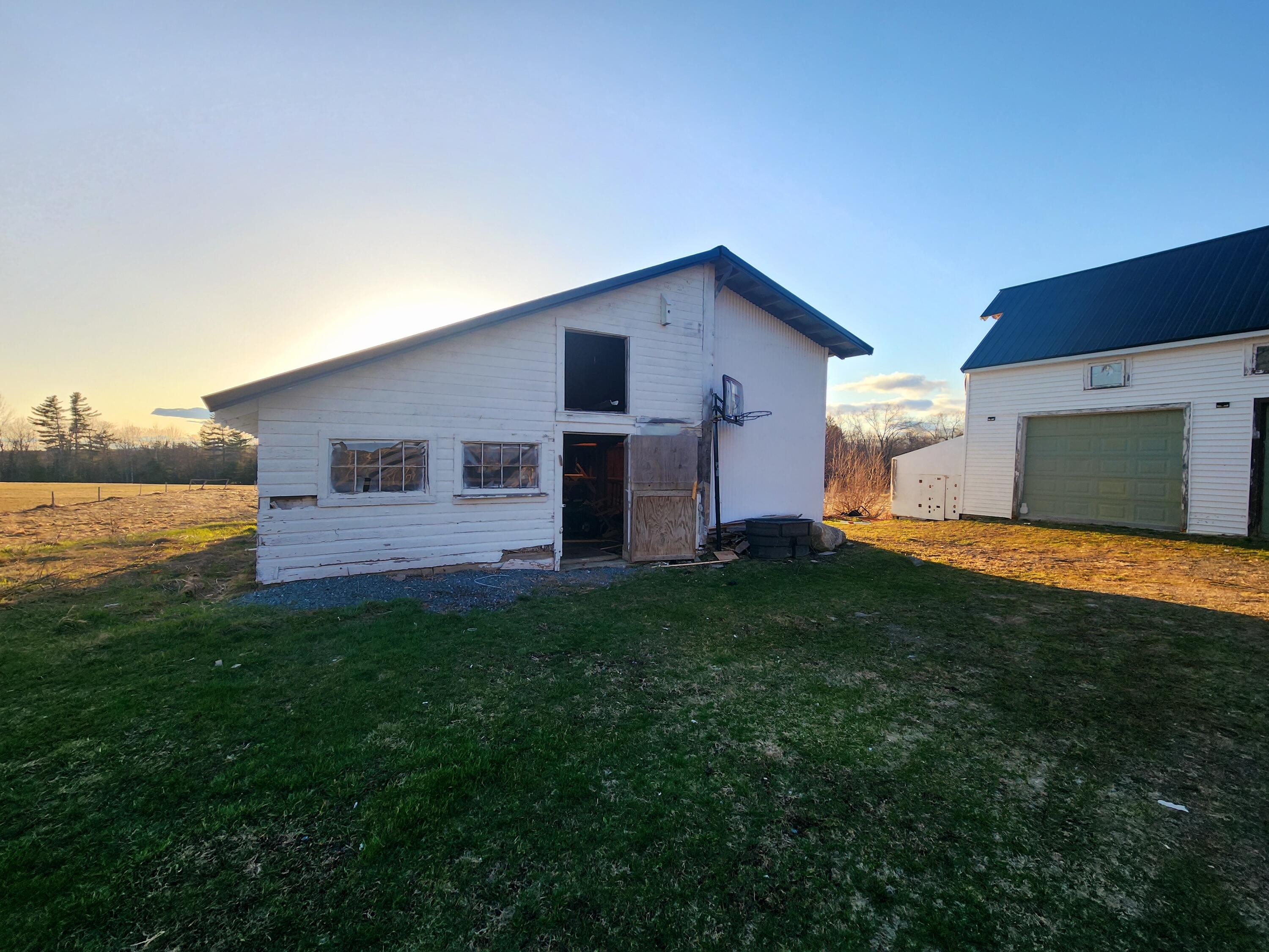 1036 Main Road Bradford ME 04410