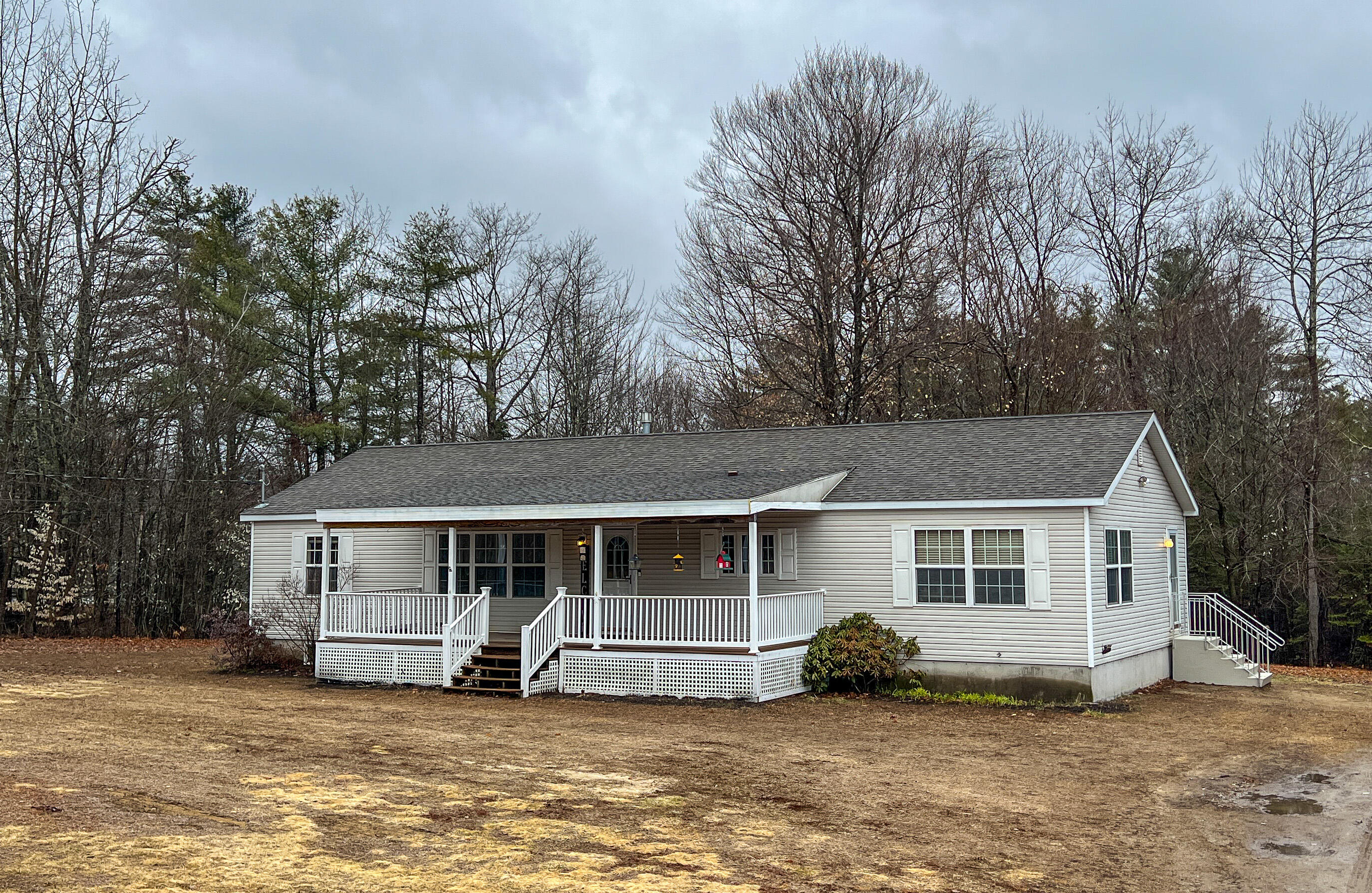 8 E Waterman Road Auburn ME 04210