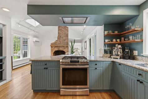 4 Commons Lane Kennebunk ME 04043
