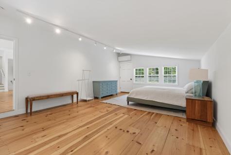 4 Commons Lane Kennebunk ME 04043