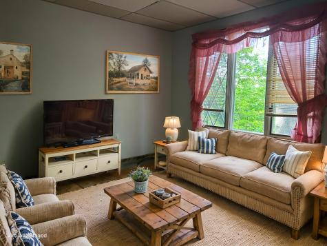 271 Pownal Road Auburn ME 04210