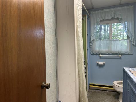 271 Pownal Road Auburn ME 04210