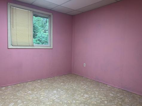 271 Pownal Road Auburn ME 04210