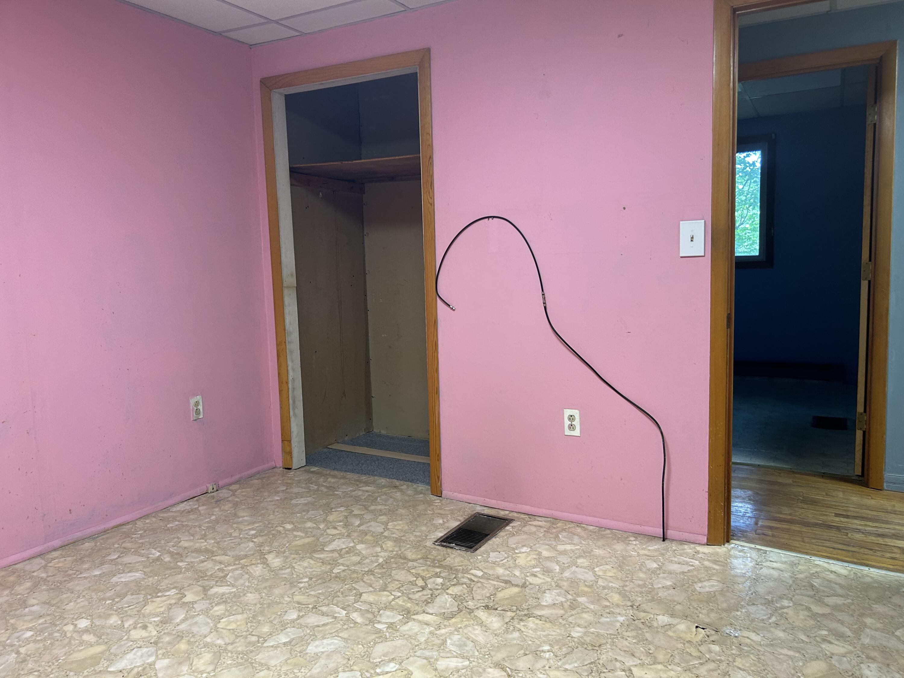 271 Pownal Road Auburn ME 04210