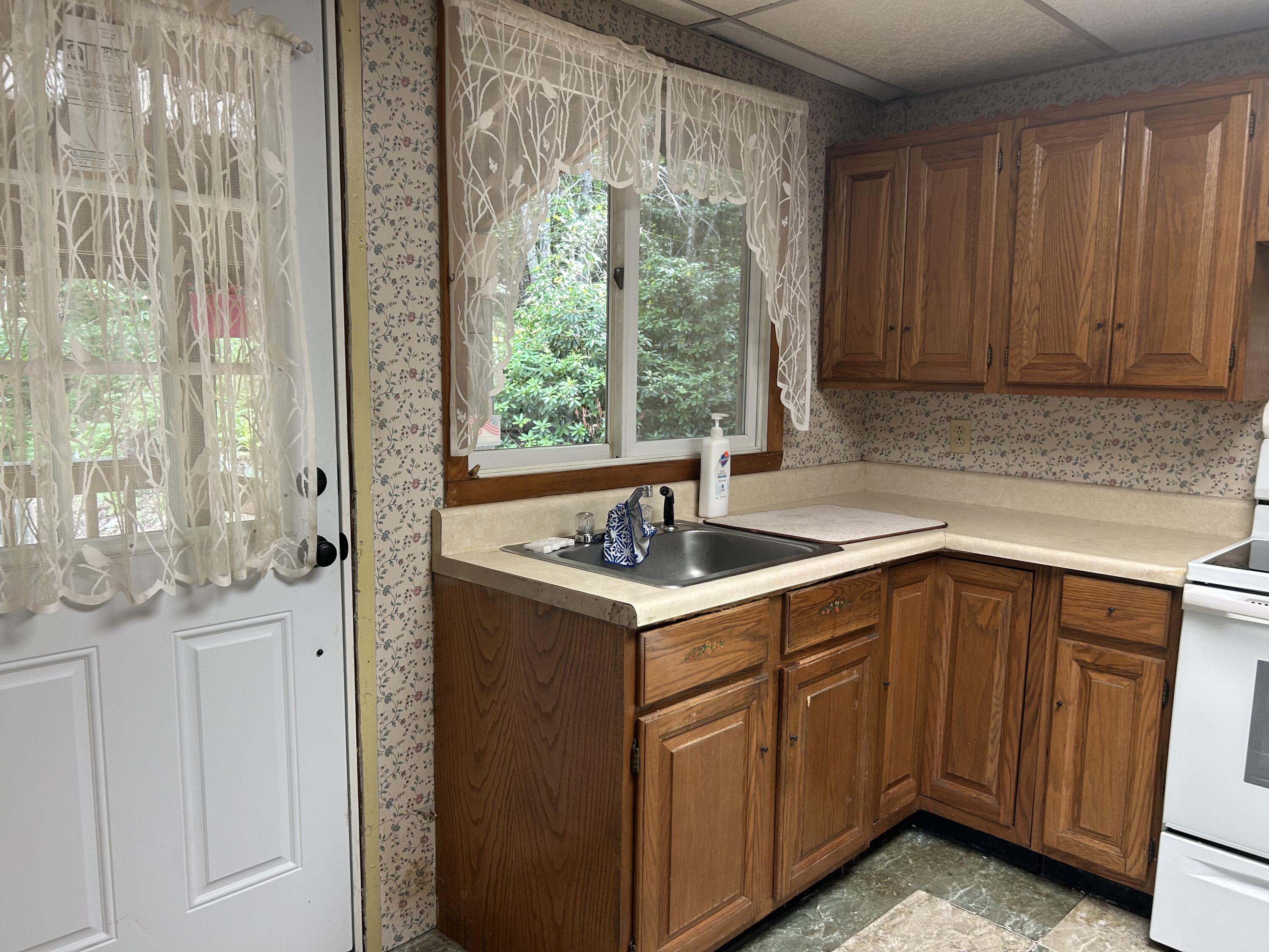 271 Pownal Road Auburn ME 04210