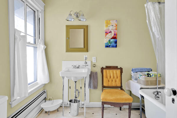 274 Front Street Richmond ME 04357