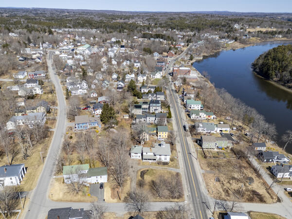 274 Front Street Richmond ME 04357